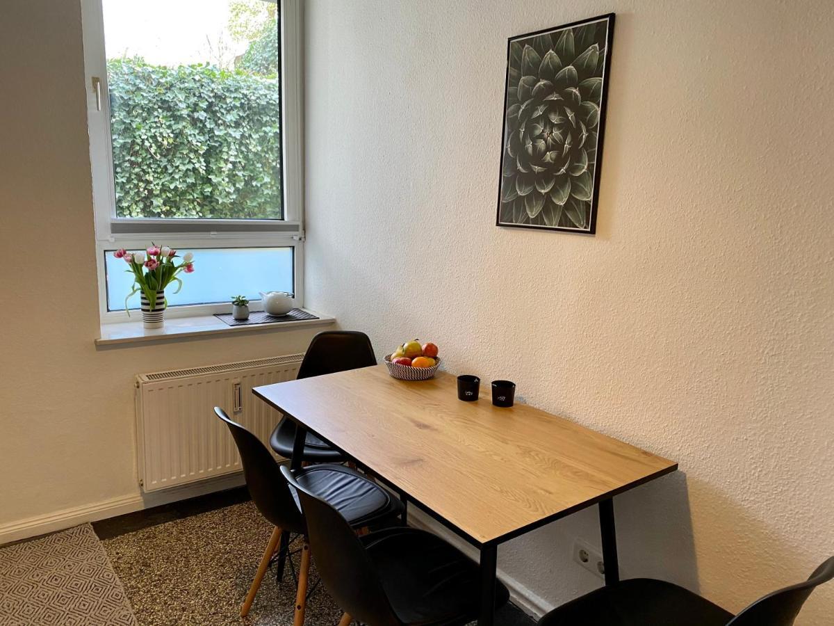 Zentrumsnahe Schoene Altbauwohnung Bis 4 Personen Фленсбург Экстерьер фото